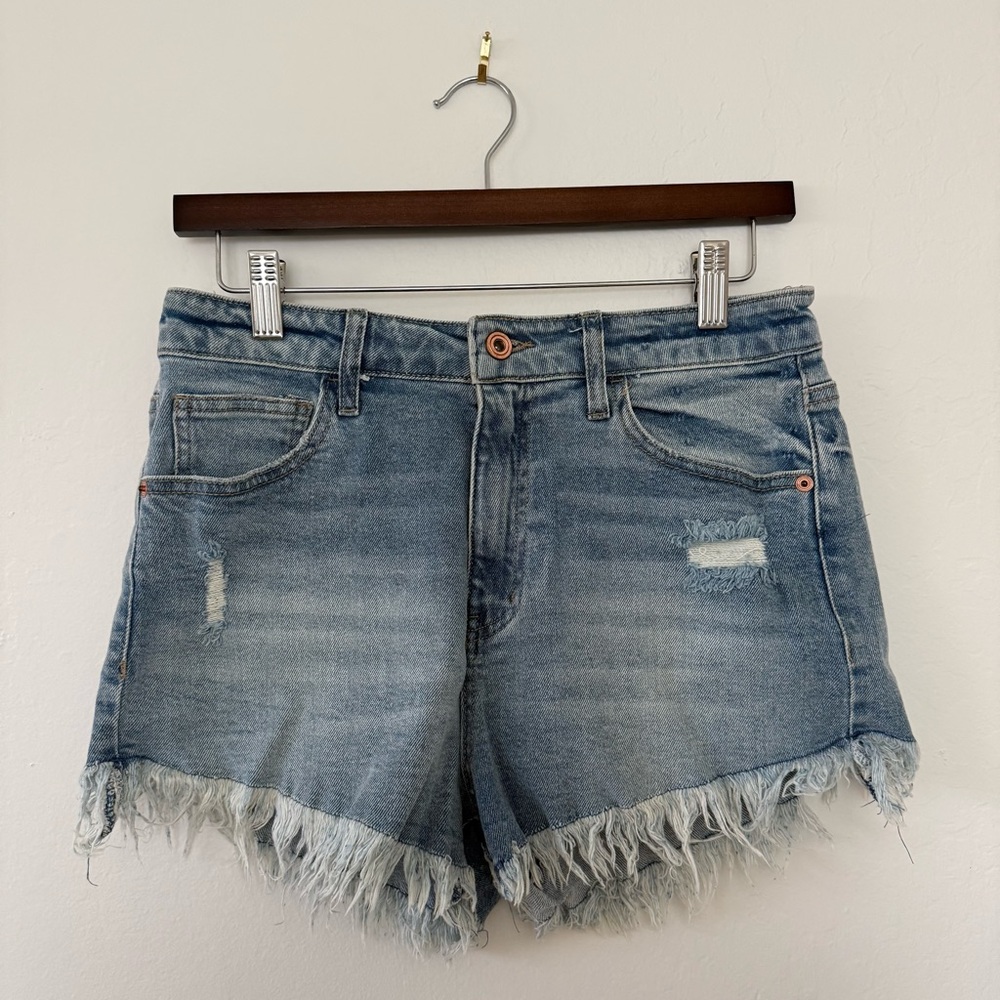 REgeneration by Celebrity Pink High Rise Festival Shorts - 9/29